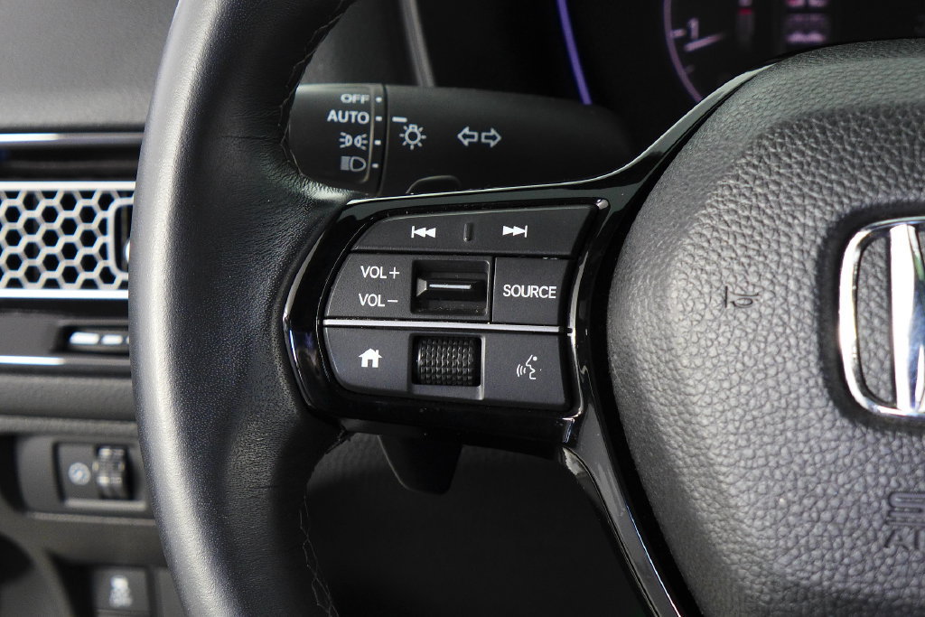 Used 2025 Honda Civic Sport image 28
