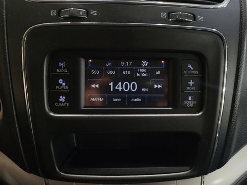 Used 2018 Dodge Journey SE image 25