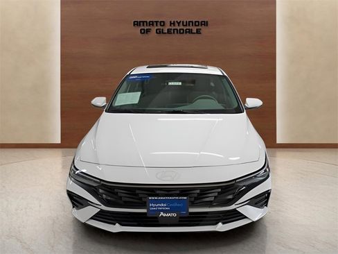 Certified 2025 Hyundai Elantra SEL image 9