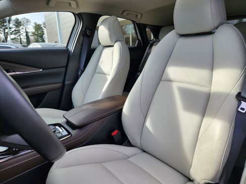 Certified 2025 MAZDA CX-30 AWD 2.5 S w/ Premium Package image 7