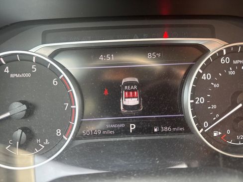 Used 2023 Nissan Rogue SL w/ SL Premium Package image 3