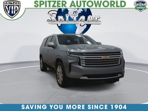 Used 2024 Chevrolet Tahoe High Country w/ Premium Package AWD/4WD image 3