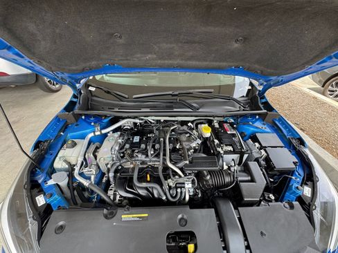 Used 2025 Nissan Sentra SV FWD image 31
