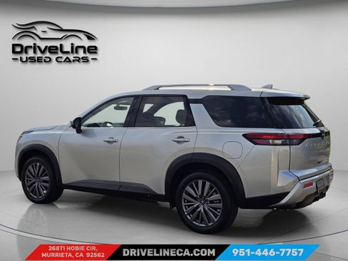 Used 2025 Nissan Pathfinder SL w/ SL Premium Package image 12