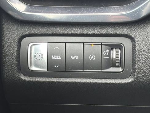 Used 2024 GMC Acadia AT4 w/ Luxury Package AWD/4WD image 32