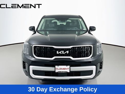 Used 2025 Kia Telluride LX FWD image 3