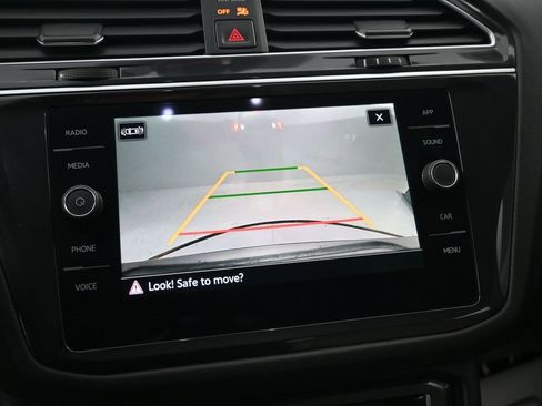 Used 2024 Volkswagen Tiguan S image 17