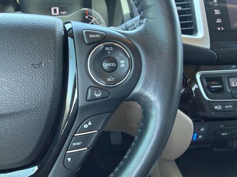 Used 2017 Honda Pilot Elite image 21