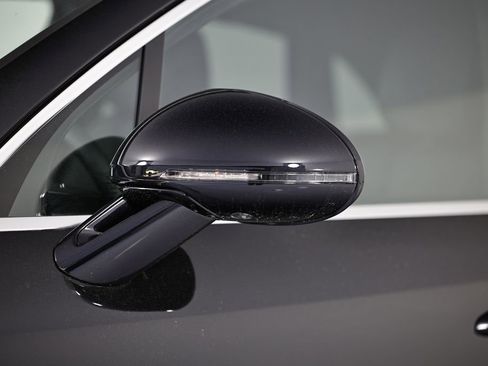 New 2026 Porsche Macan S image 12