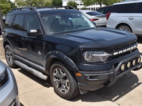 Used 2023 Ford Bronco Sport Outer Banks w/ Tech Package AWD/4WD image 4