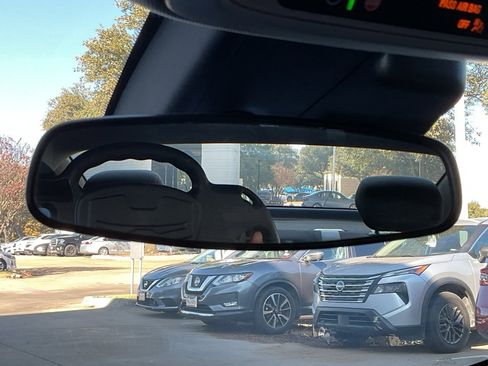 Used 2024 Chevrolet Malibu LT image 26