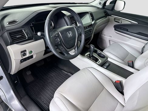 Certified 2017 Honda Pilot EX-L image 9