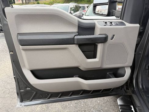 Used 2018 Ford F350 XL AWD/4WD image 13