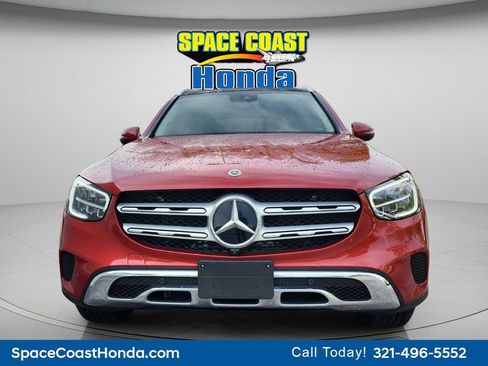 Used 2022 Mercedes-Benz GLC 300 4MATIC image 4