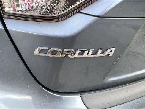 Used 2021 Toyota Corolla LE FWD image 27