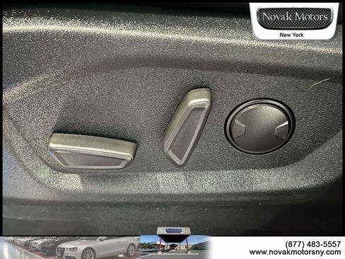 Used 2020 Ford Edge Titanium FWD image 20