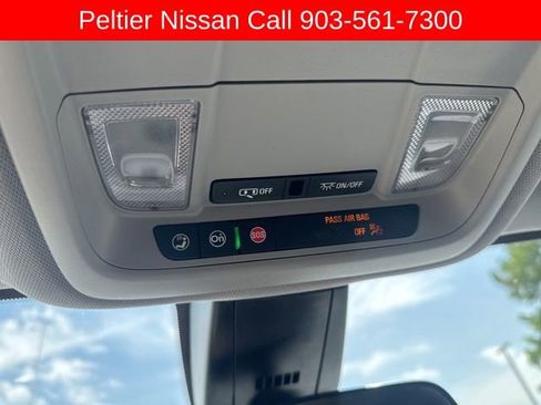 Used 2023 Chevrolet Blazer LT FWD image 20