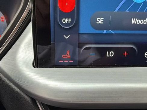 Certified 2024 Ford Escape Platinum AWD/4WD image 32