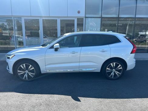 Used 2023 Volvo XC60 B5 Plus w/ Climate Package AWD/4WD image 2