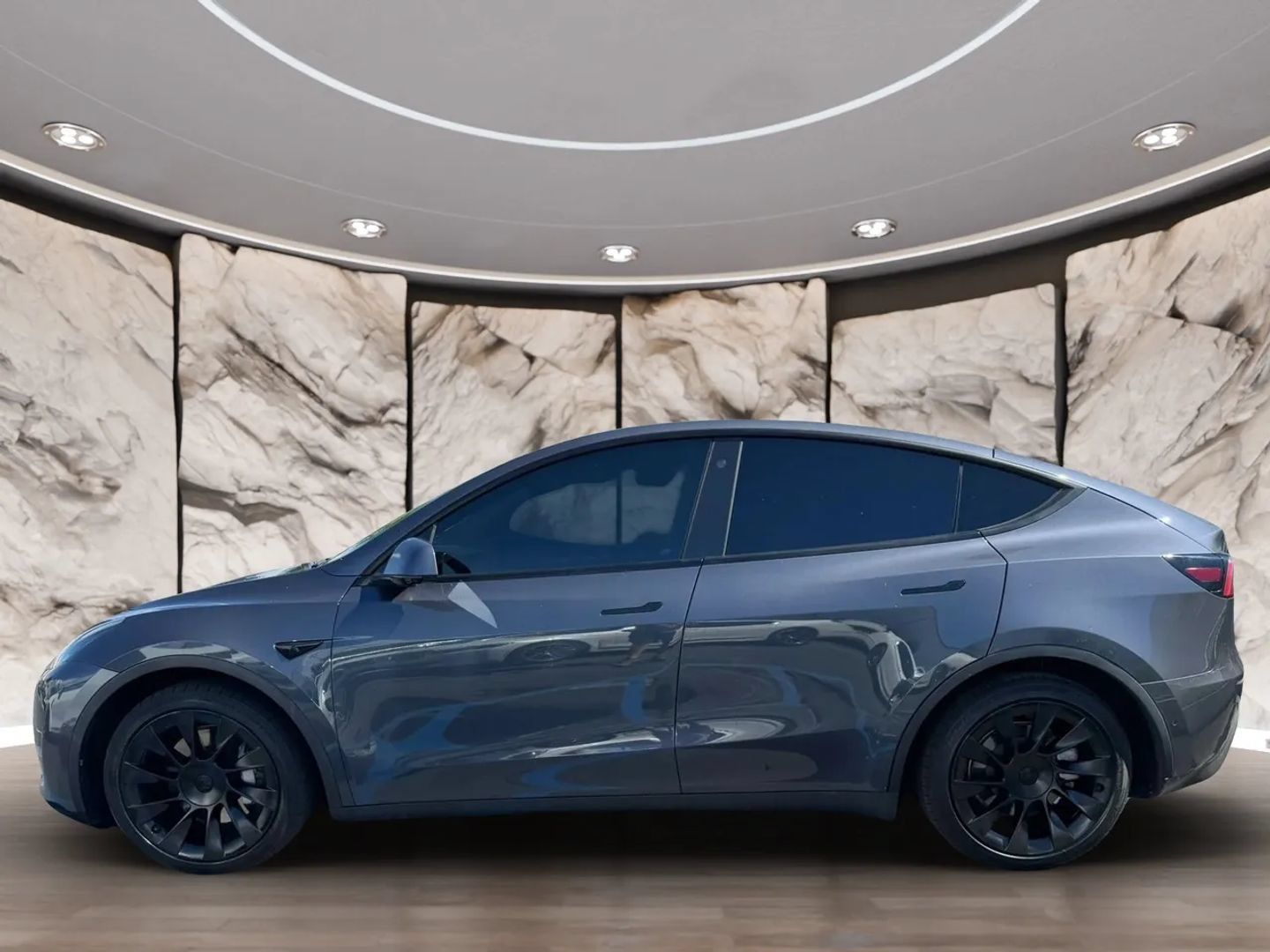 Used 2021 Tesla Model Y Long Range AWD/4WD image 5
