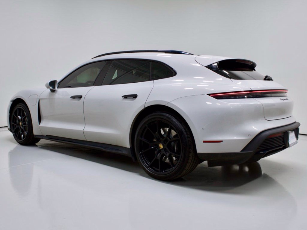 Used 2024 Porsche Taycan GTS AWD/4WD image 18