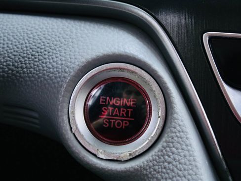 Used 2019 Honda Accord LX image 16