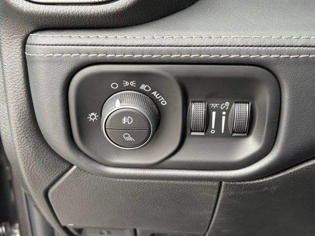 New 2026 RAM 2500 Rebel w/ Rebel Level 2 Equipment Group AWD/4WD image 25