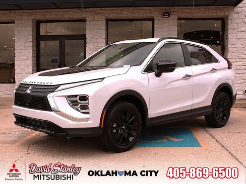 New 2025 Mitsubishi Eclipse Cross SEL image 1