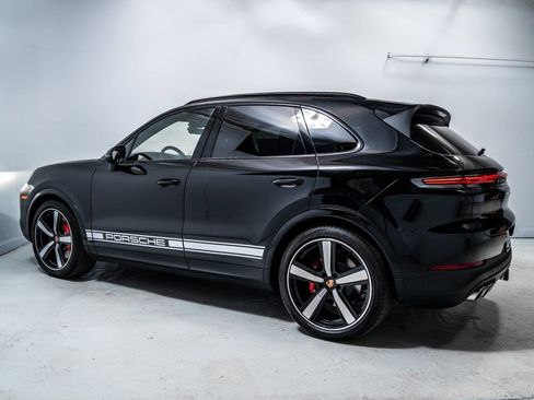 New 2026 Porsche Cayenne S AWD/4WD image 2