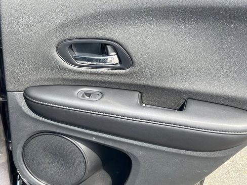 Used 2022 Honda HR-V Sport image 22