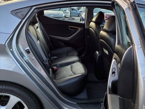 Used 2013 Hyundai Elantra Limited FWD image 19