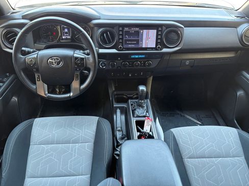 Used 2023 Toyota Tacoma TRD Off-Road w/ Technology Package AWD/4WD image 13