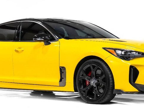 Used 2018 Kia Stinger GT2 AWD/4WD image 1
