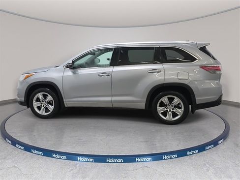Used 2015 Toyota Highlander Limited image 9