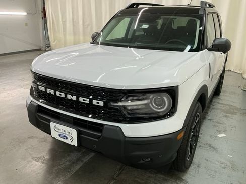 New 2026 Ford Bronco Sport Outer Banks w/ Outer Banks Tech Package+ AWD/4WD image 9