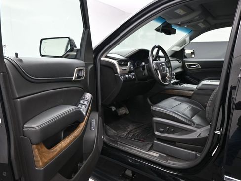 Used 2018 GMC Yukon Denali w/ Denali Ultimate Package image 11