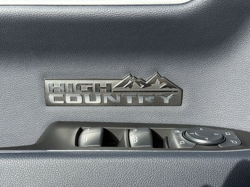 Used 2025 Chevrolet Silverado 1500 High Country w/ High Country Premium Package image 21