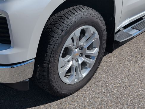 Used 2025 Chevrolet Silverado 1500 LTZ w/ Z71 Off-Road Package image 32