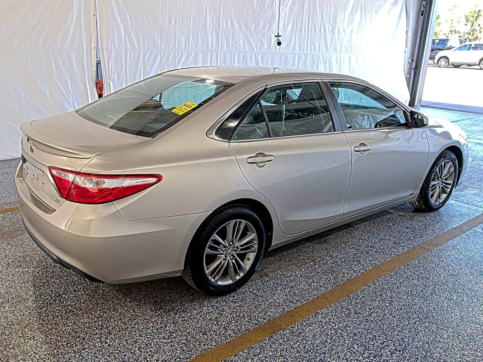 Used 2016 Toyota Camry SE FWD image 8