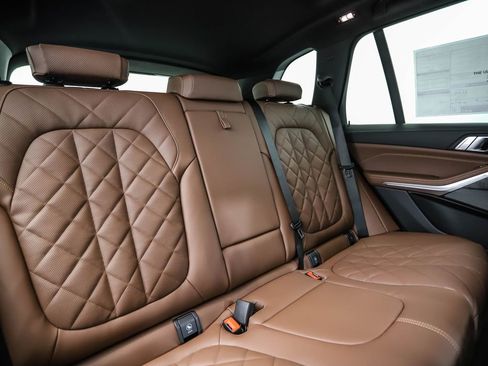 New 2026 BMW X5 xDrive40i w/ M Sport Package image 28