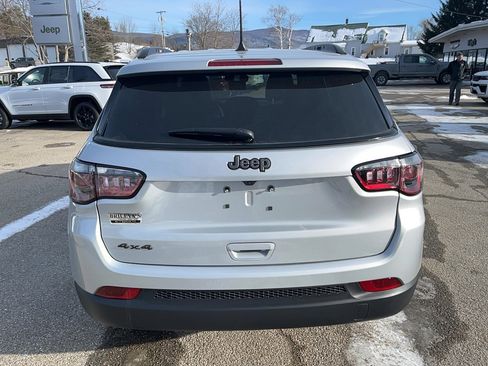 New 2026 Jeep Compass Latitude image 6