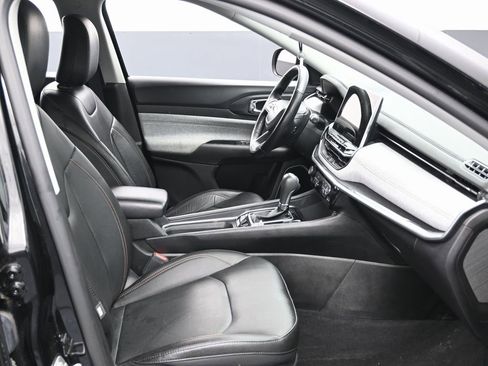 Used 2022 Jeep Compass Latitude image 35