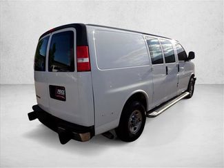 Used 2019 Chevrolet Express 2500 w/ Driver Convenience Package RWD video 4