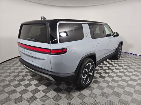 Used 2024 Rivian R1S Adventure AWD/4WD image 5