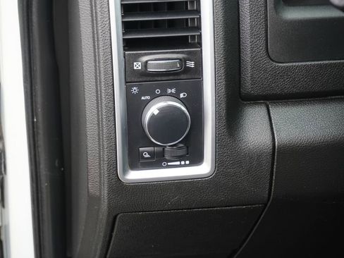 Used 2022 RAM 1500 Classic SLT w/ Electronics Group image 18