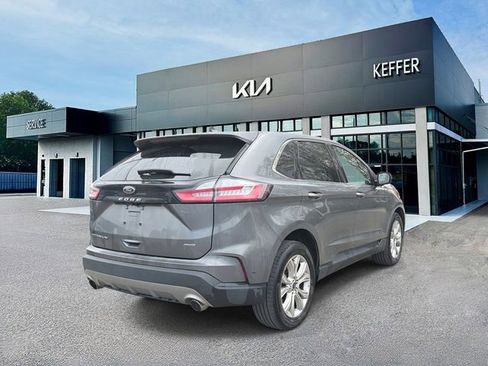 Used 2023 Ford Edge Titanium image 8