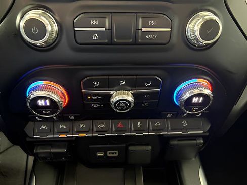 Used 2020 GMC Sierra 1500 AT4 w/ AT4 Premium Package image 23
