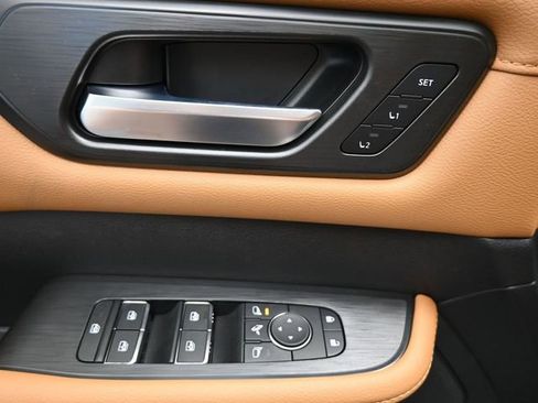 New 2026 Nissan Armada SL w/ Captain's Chari Seat Package image 30