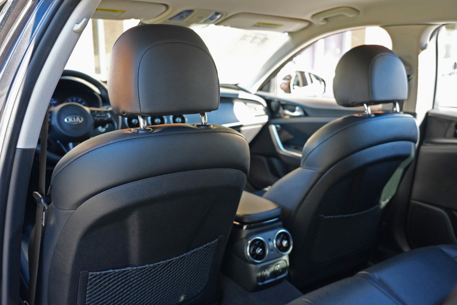 Used 2019 Kia Stinger AWD/4WD image 31
