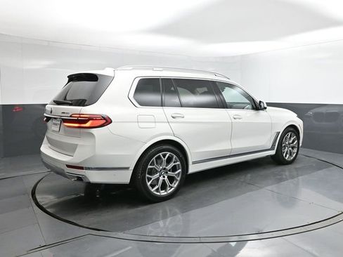 New 2026 BMW X7 xDrive40i AWD/4WD image 11